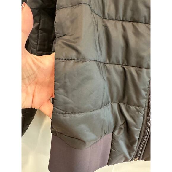 Lululemon Insulated Reversible Bomber Jacket - Picture 11 of 11